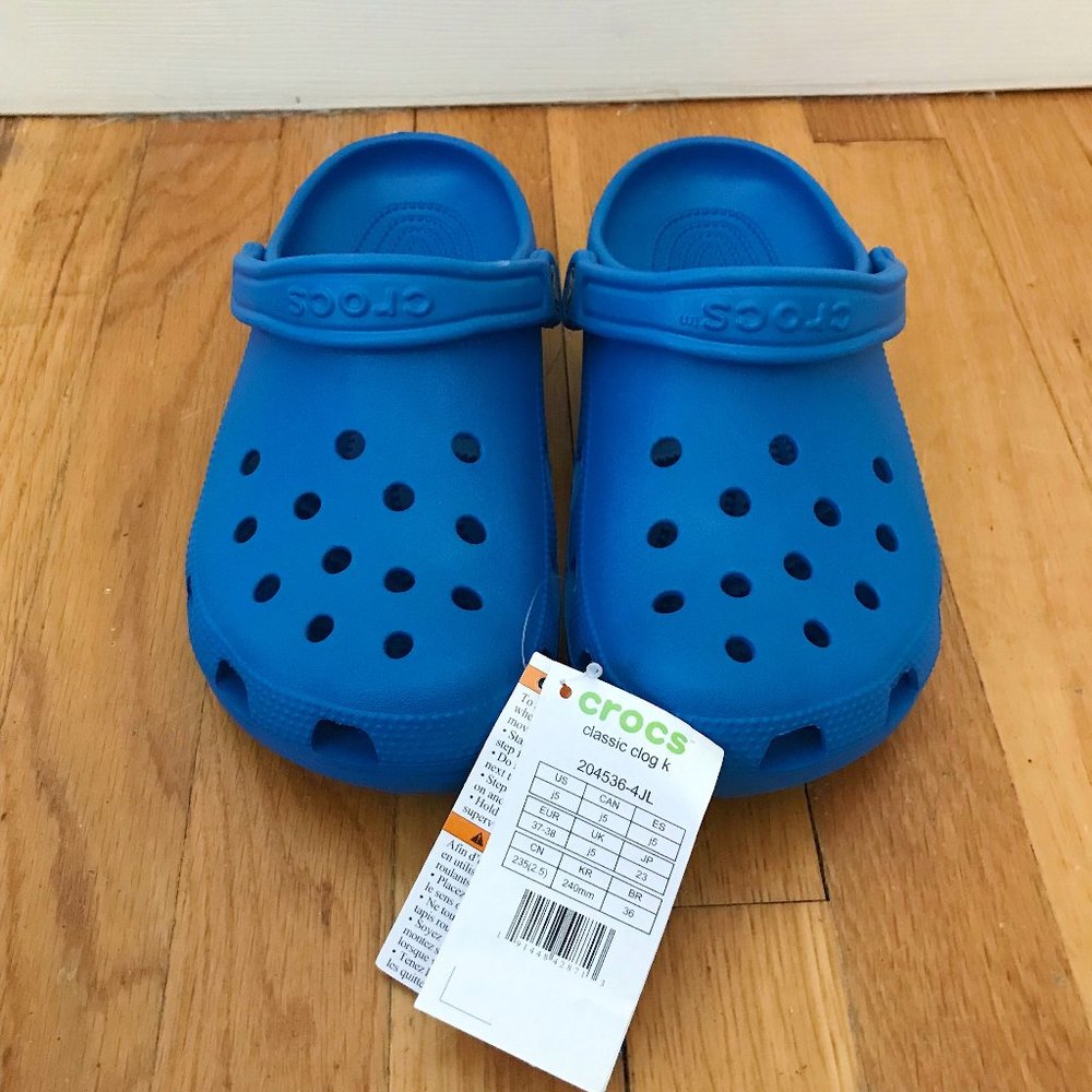 Crocs Classic Clog - Bright Cobalt/Roomy Fit